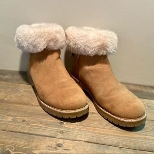 size 6 tanned faux fur boots